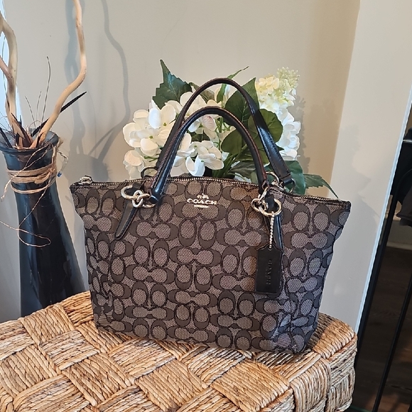 Coach Handbags - Coach KELSEY